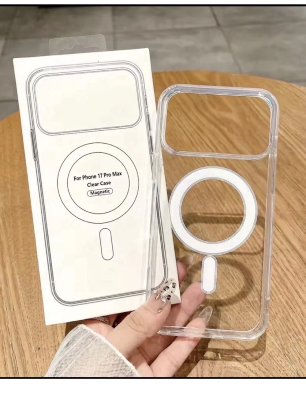 Apple Clear Magnetic iPhone 17 Pro Max Case - Transparent